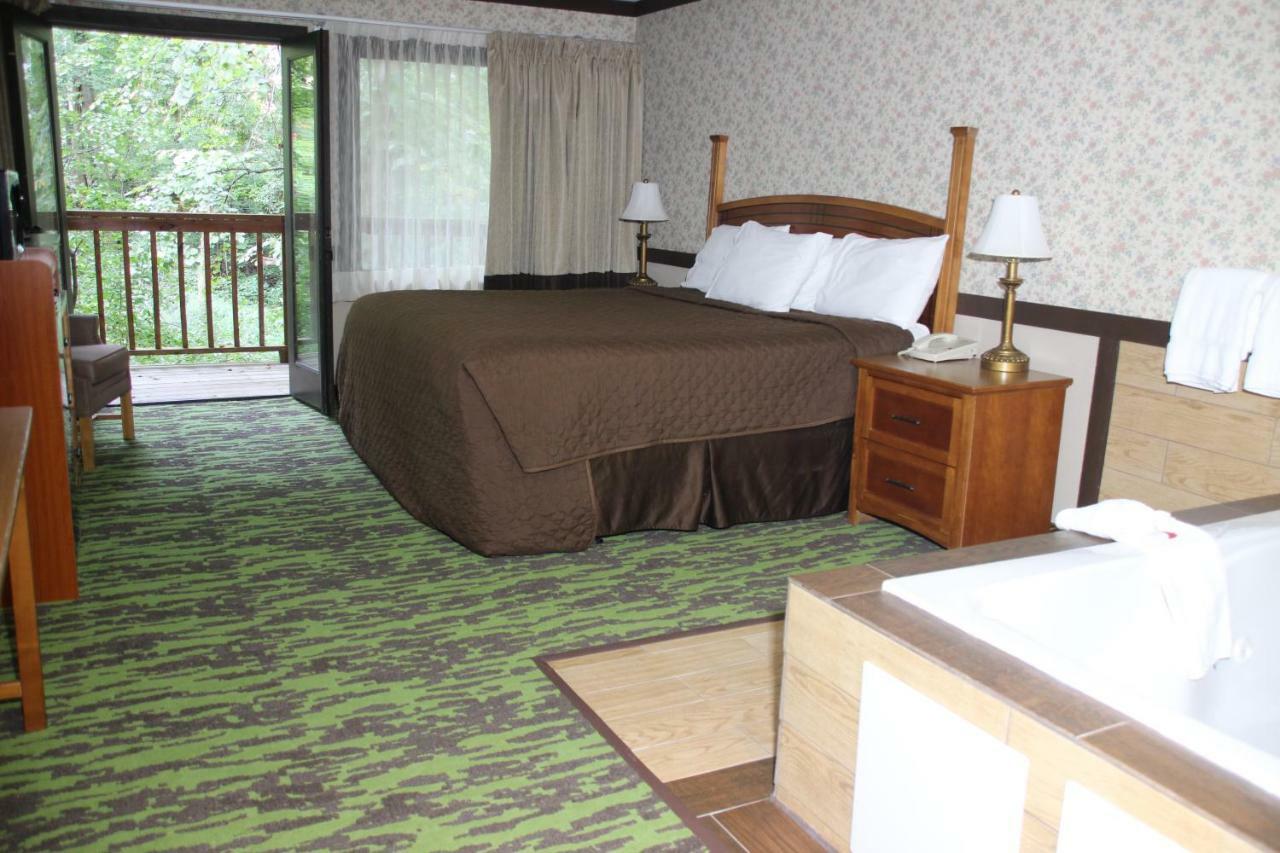 SPRING HOUSE INN PORTER - BOOK YOUR STAY IN ADVANCE AND SAVE ON GREAT RATES
